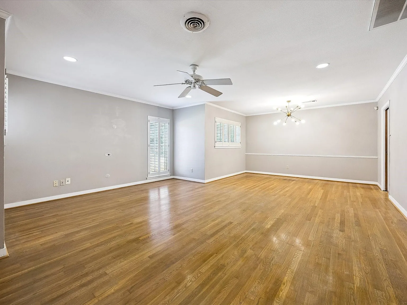 3 bed, 2.0 bath, 1947 sqft, $3,200 — Photo 4