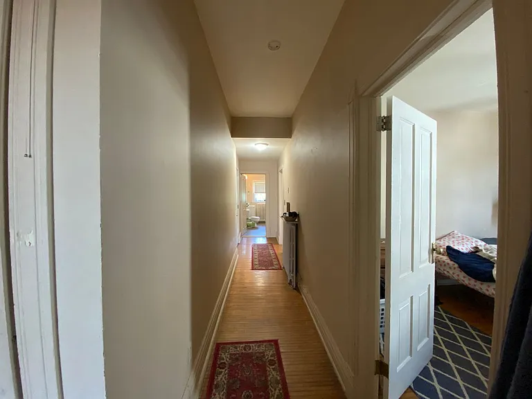 15-17 N 15th Ave E — Photo 8
