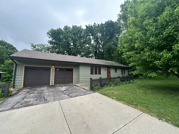 5407 Hardy St, Overland Park, KS 66202