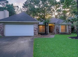 143 W Village Knoll Cir, Spring, TX 77381