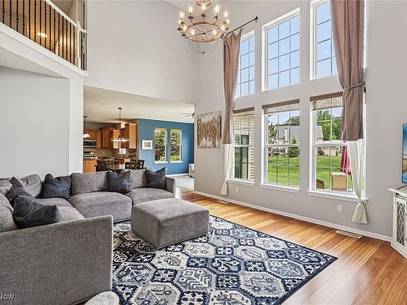4th image of 357 Belmar Blvd