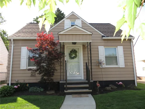 4347 Redding Rd, Cleveland, OH 44109