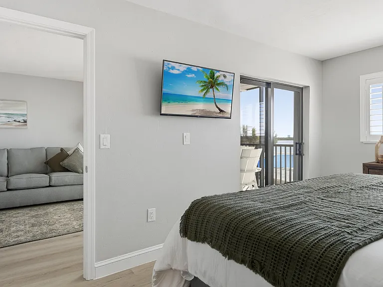 8350 Estero Blvd #125 — Photo 9