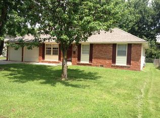 1303 E Edgewood St, Springfield, MO 65804