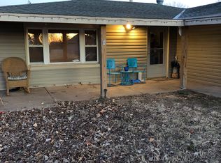 204 S Garfield Ave, Protection, KS 67127