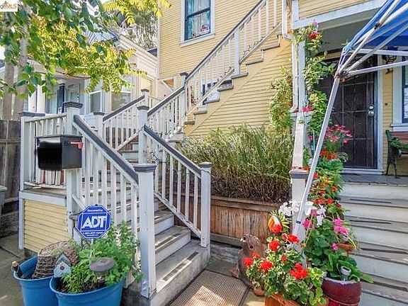 3rd image of 807 Kentucky St