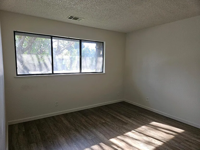 4860 E Lane Ave #233 — Photo 4