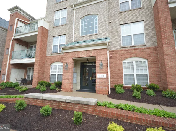 12190 Abington Hall Pl APT 203, Reston, VA 20190