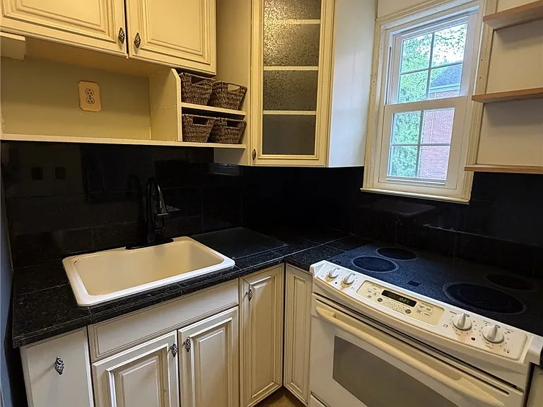 840 Thorn St #43 — Photo 11