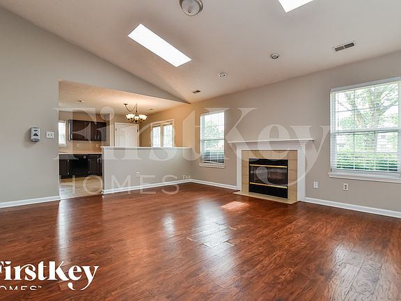 3rd image of 6014 Sycamore Forge Ln