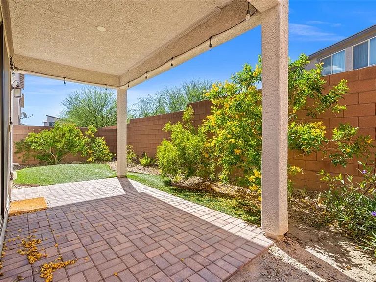 8931 Oreana Peak Ct — Photo 22