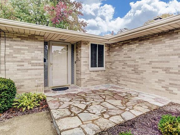 3rd image of 2251 Berrycreek Dr