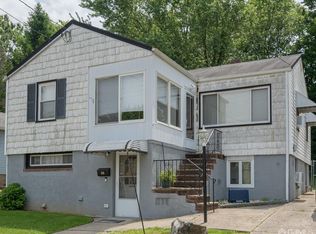 115 Deerfield Rd, Sayreville, NJ 08872