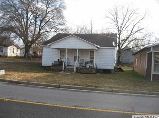 10 4th St E, Grant, AL 35747