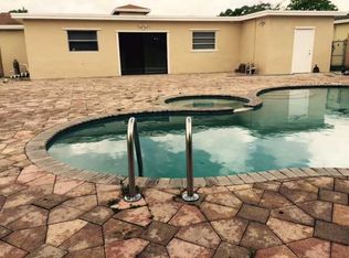 2109 N 38th Ave, Hollywood, FL 33021