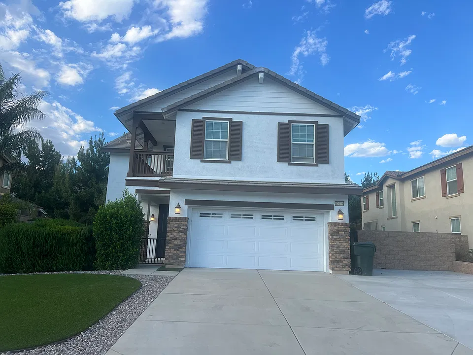 12926 Canopy Ct