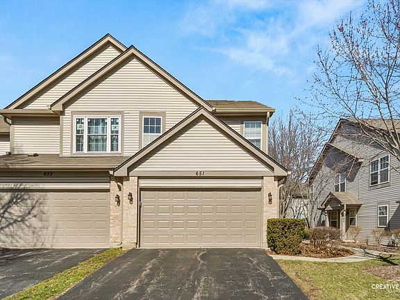 2nd image of 651 Lancaster Cir