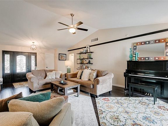 4th image of 3608 Claymore Dr