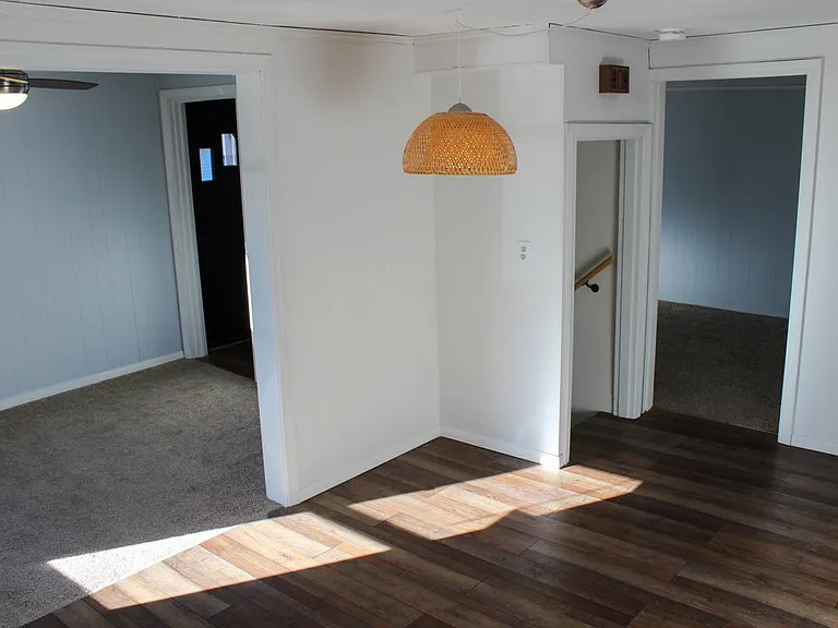 6 Ryan Ave — Photo 5