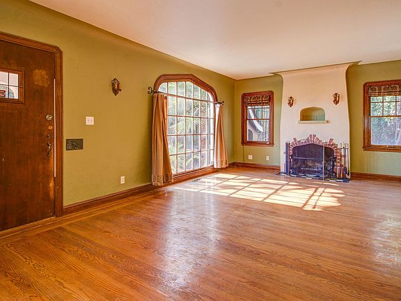 5th image of 228 Camino Alto
