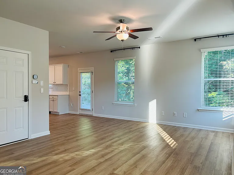 143 Chapel Hill Pkwy — Photo 5