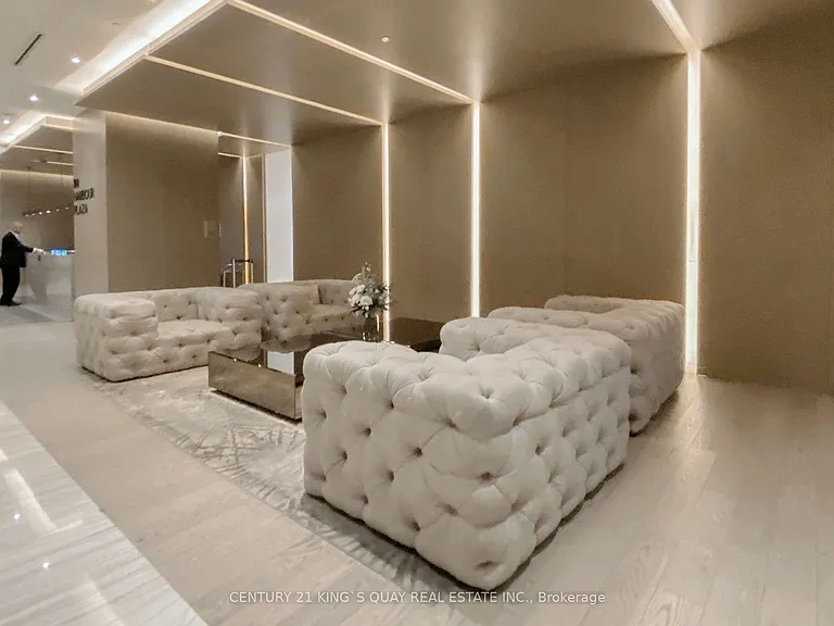 88 Harbour St #4204 — Photo 8