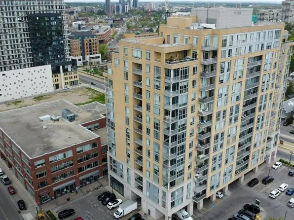 191 King St S #202, Waterloo, ON N2J 1R1