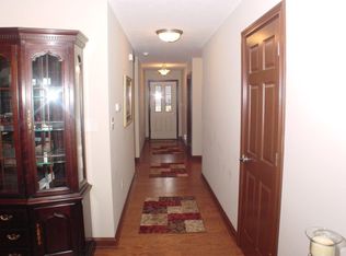 4716 W Harvest Way, New Palestine, IN