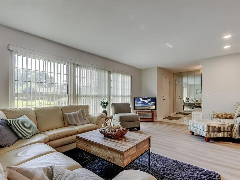 2652 Concorde Ct — Photo 8