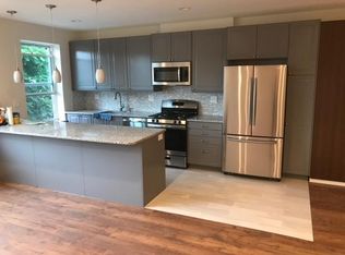 6630 74th St #1, Middle Village, NY 11379