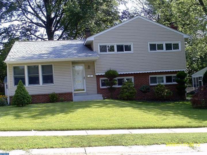 1st image of 125 S Shelley Dr