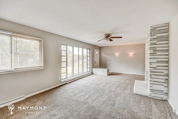 3 bed, 2.0 bath, 2079 sqft, $1,825 — Photo 3