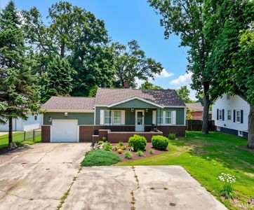 803 E Lake St, Knox, IN, 46534