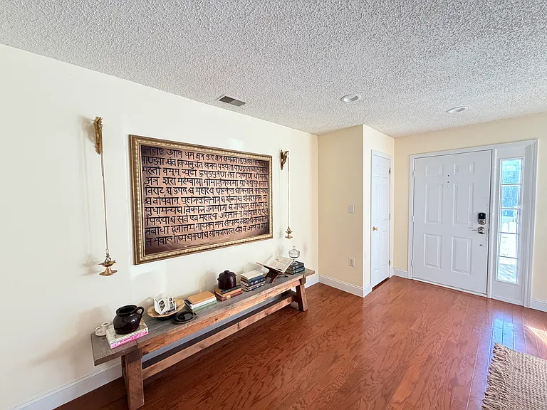 12 Fiddlers Elbow Ct — Photo 8