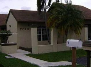 Pueblo Del Sol, Miami, FL 33173
