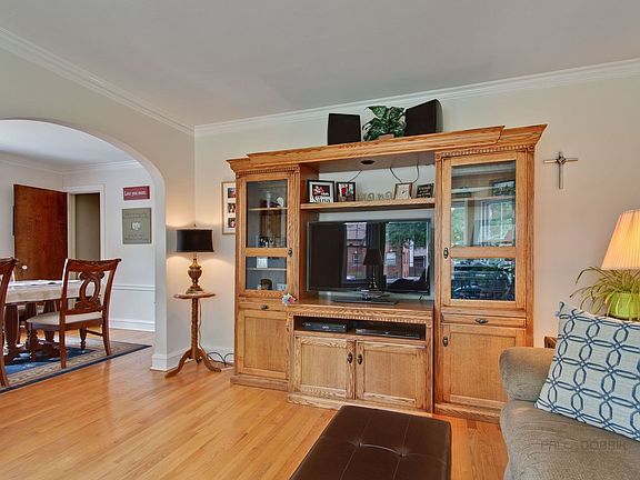5th image of 4307 N Mulligan Ave