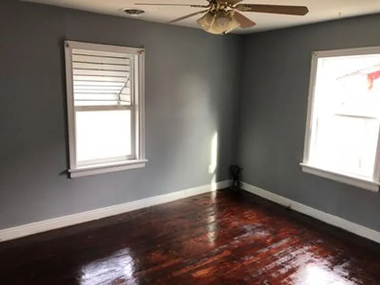 1509 Milton St — Photo 12