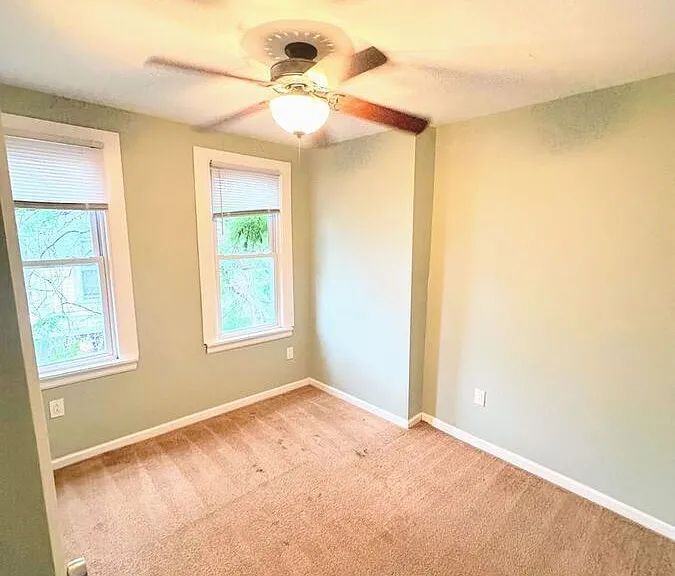 5532 Pemberton St — Photo 24