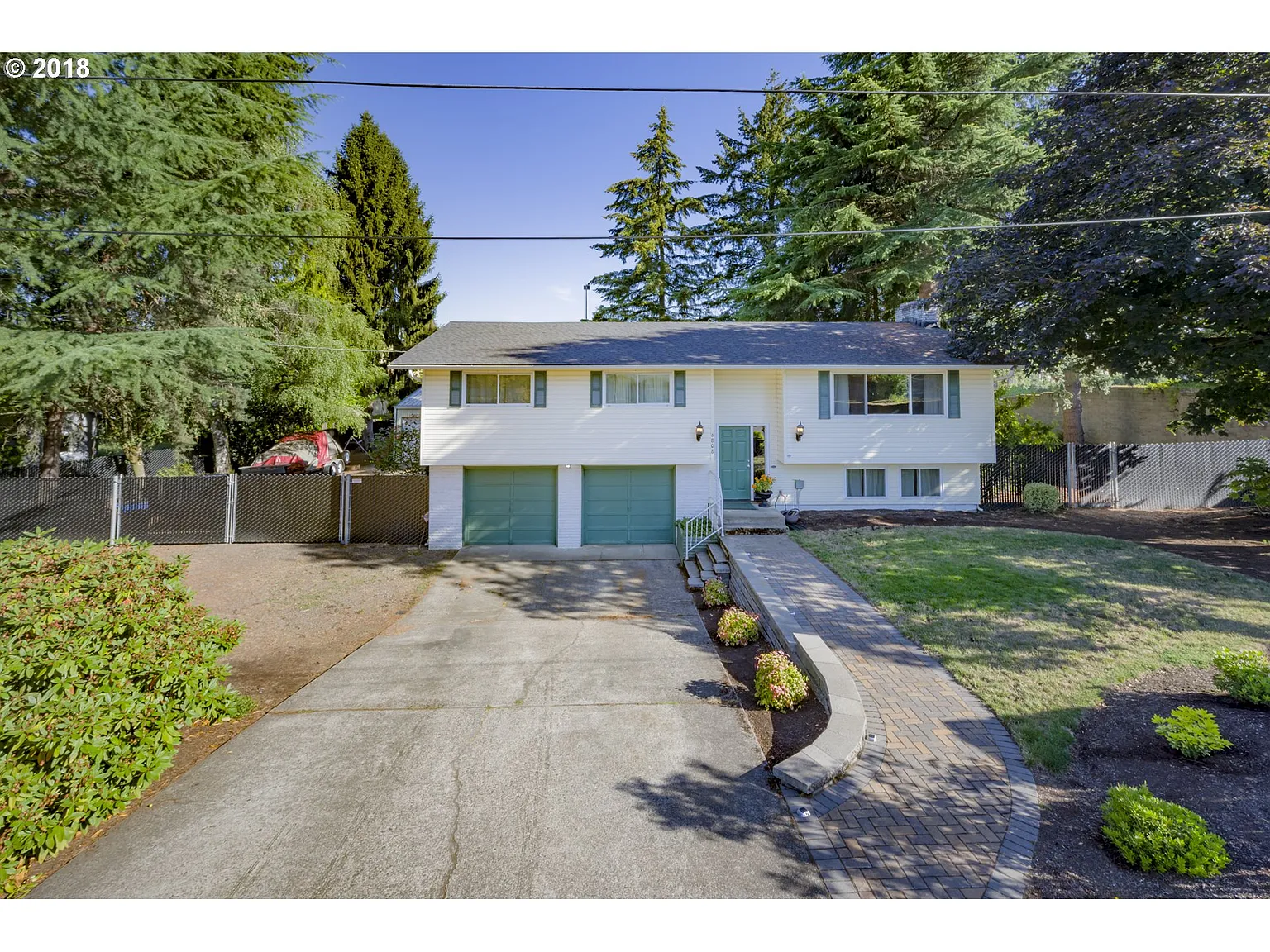 6808 NE 60th St photo 1