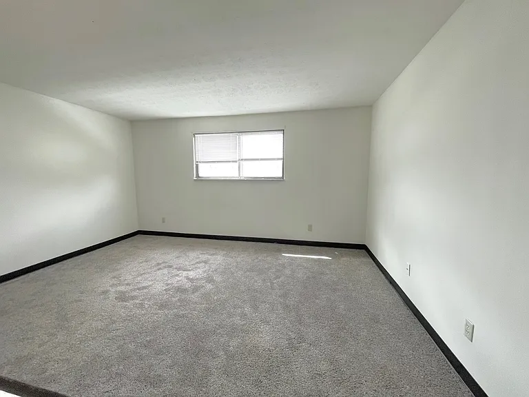 164L Briarwood Dr #L — Photo 13