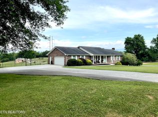 210 Lone Ridge Ln, Clinton, TN 37716
