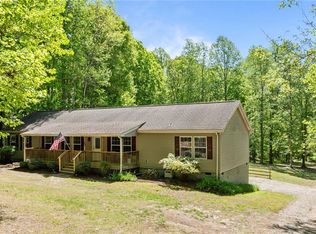 11325 Farm Rd, Gloucester, VA 23061