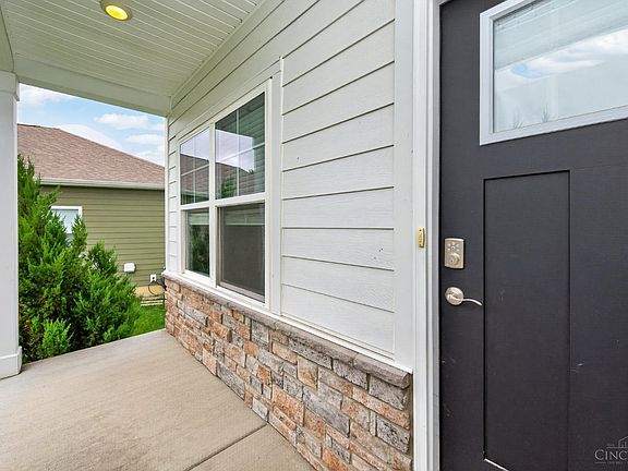2nd image of 57 Goldfish Ln