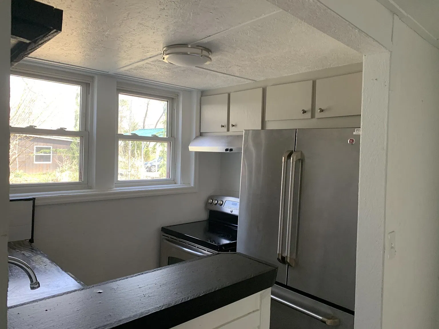 412 Beech St — Photo 3