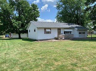 108 N Jackson St, Fithian, IL 61844