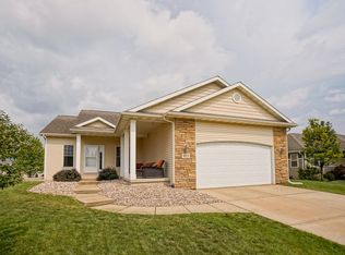 825 Sumac St, Oregon, WI 53575