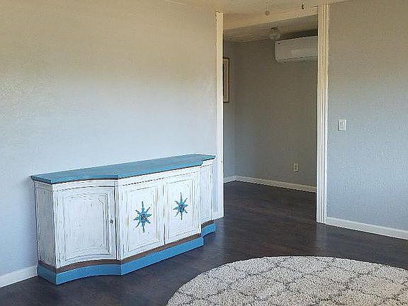 Livingroom Unit B