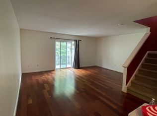 126 Oak Ridge Dr, Windsor Locks, CT 06096