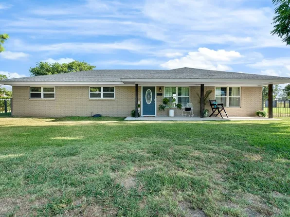 1108 Mancil Ave, Cisco, TX 76437