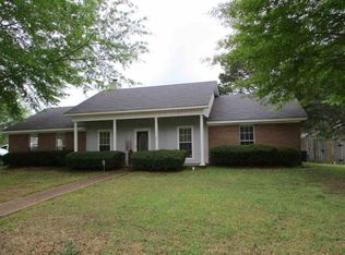 3137 Glennhaven Dr, Byram, MS 39272